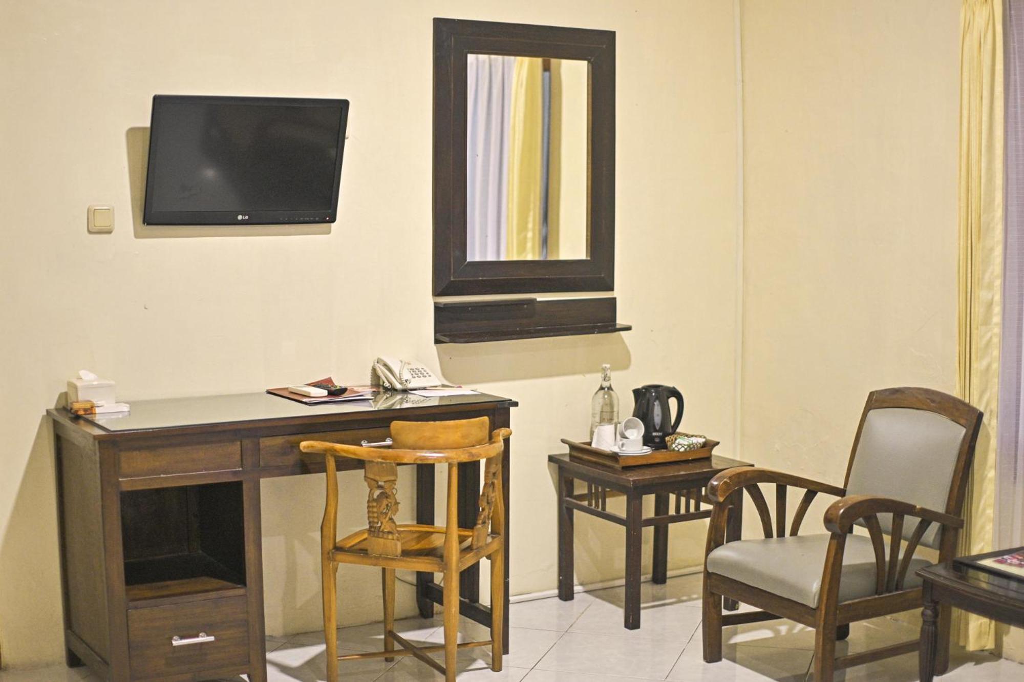 Paku Mas Hotel Maguwo Dış mekan fotoğraf