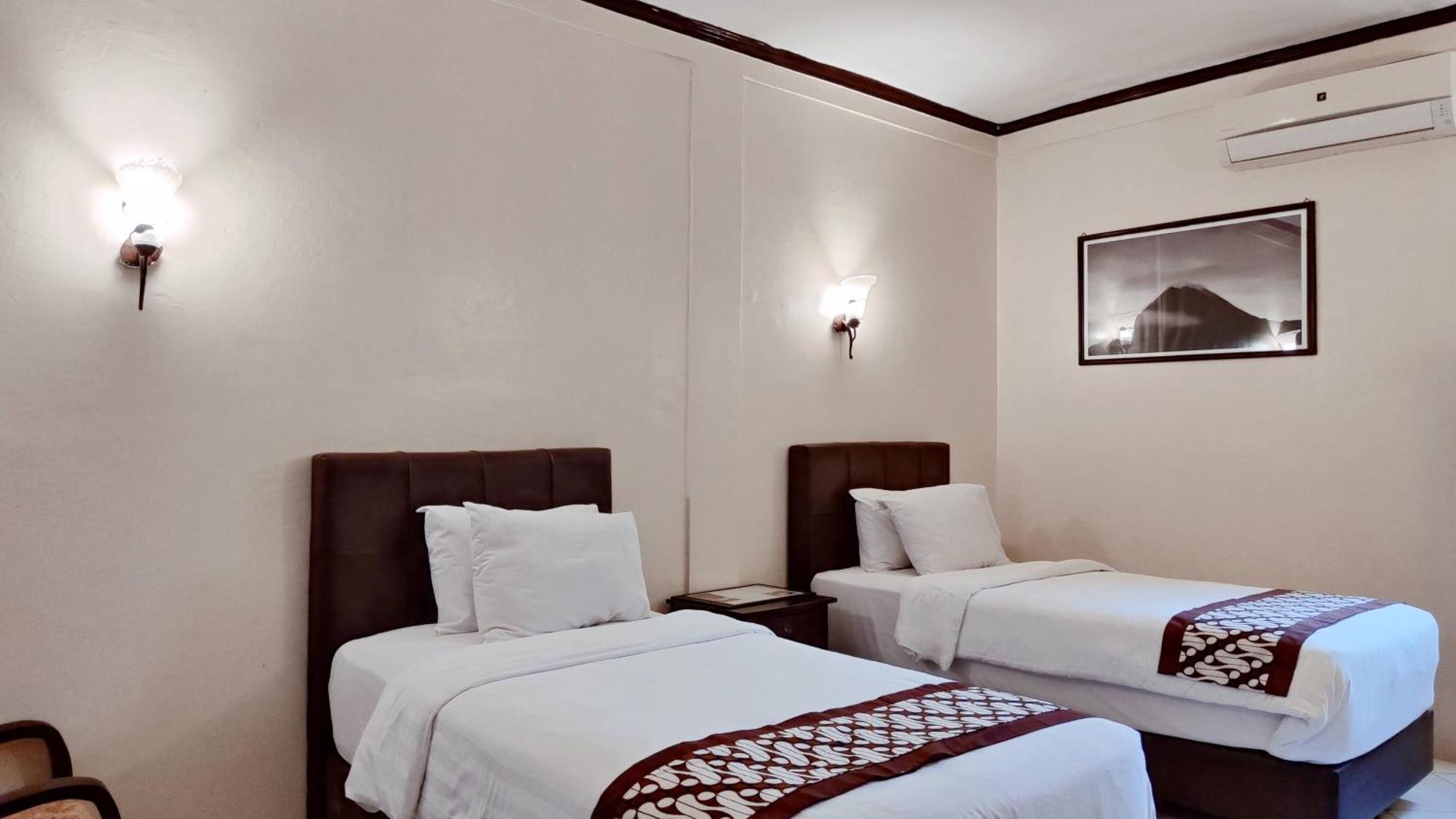 Paku Mas Hotel Maguwo Dış mekan fotoğraf